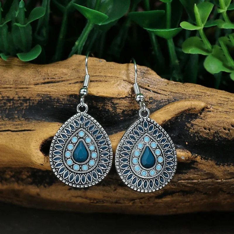 

Bohemian Wedding Party Hook Earrings for Lady Dangle Silvery Geometric Water Drops Exaggerate Earrings Tassel Design Ear Jewelry