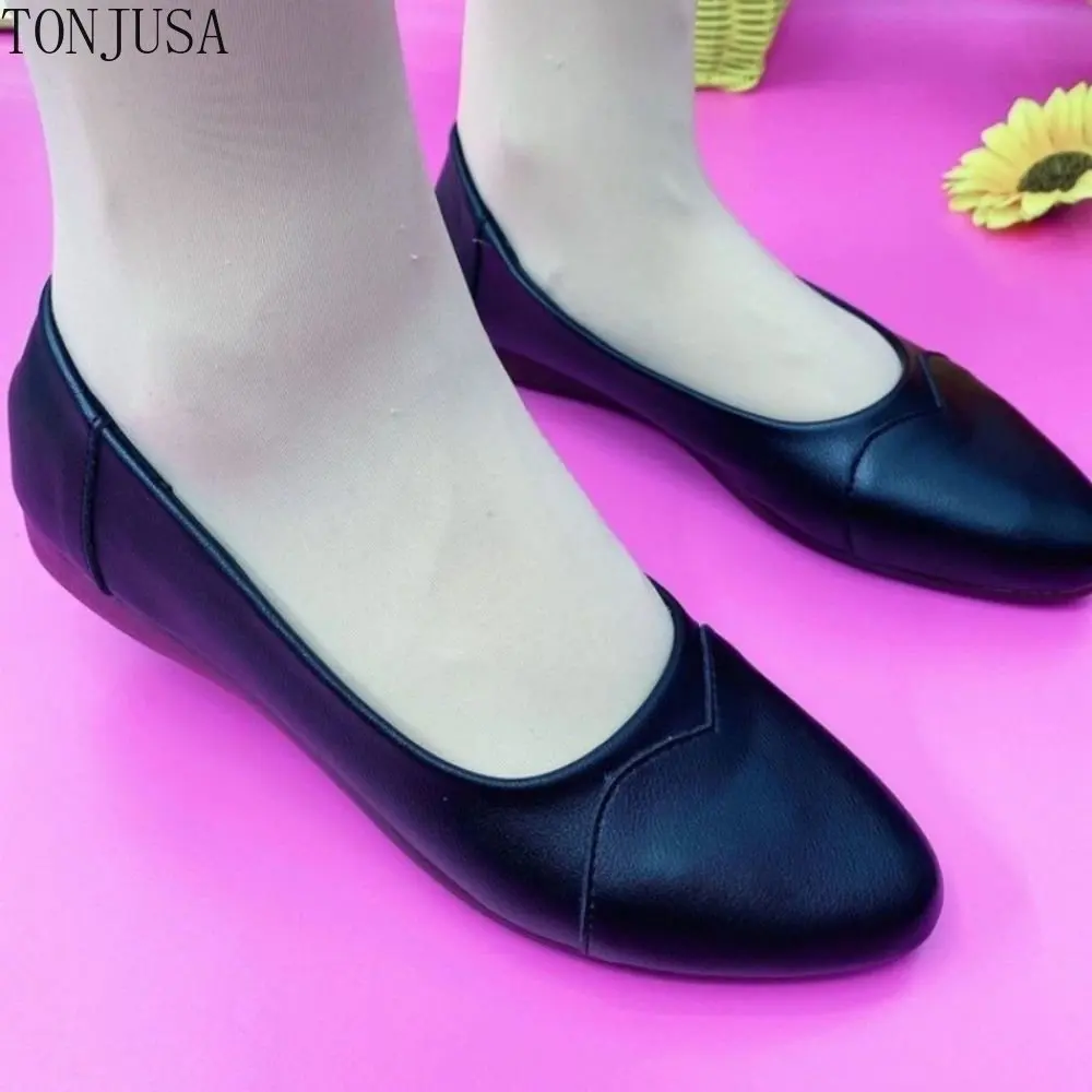 Women's Casual Flats Pointed Toe Ladies Comfort Ballet Flats Slip on Shallow Loafers Office Flat Boat Shoes Woman