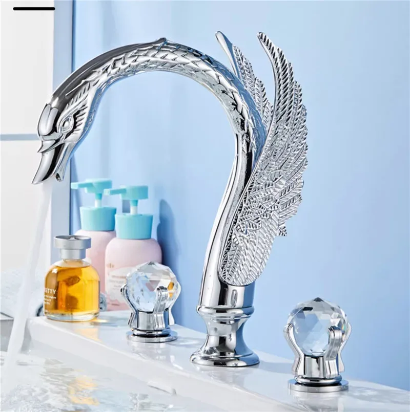 Tuqiu Gold Swan Смеситель для ванной комнаты Широко распространенный антикварный