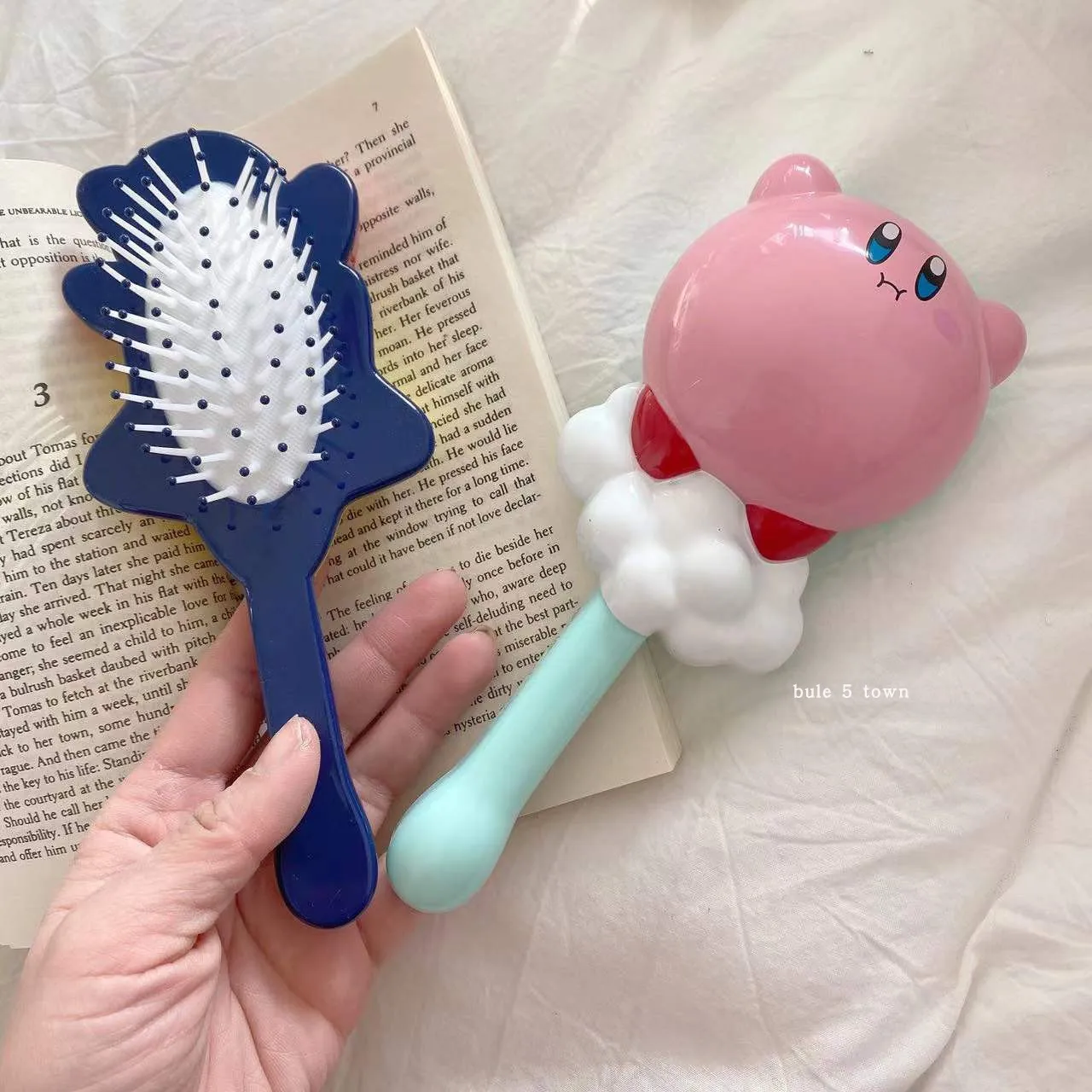 

Kawaii Star Kirby Air Подушка гребешки Girl Женская расческа для массажа головы расческа для волос вырезанная домашняя салонная Diy Парикмахерская инст...