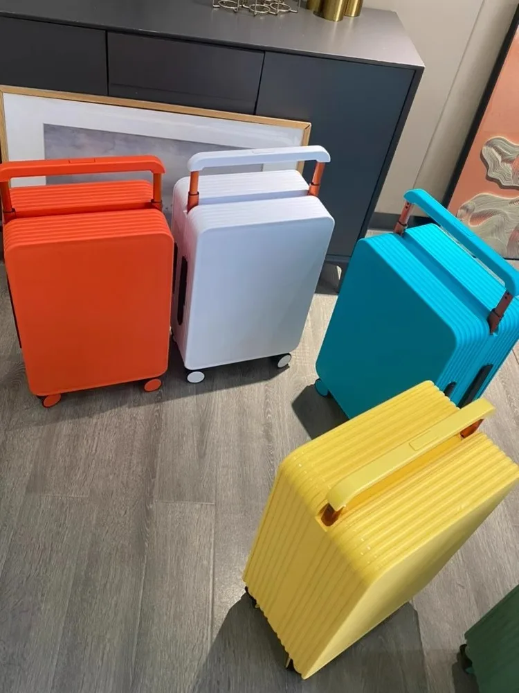 Чемодан на колесиках с широким колесом 20/24 дюйма цвет в ассортименте