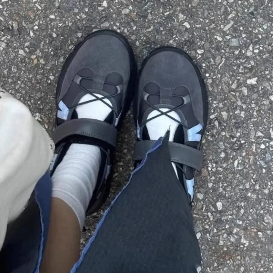 Винтажные женские кроссовки на массивной платформе с эластичной лентой