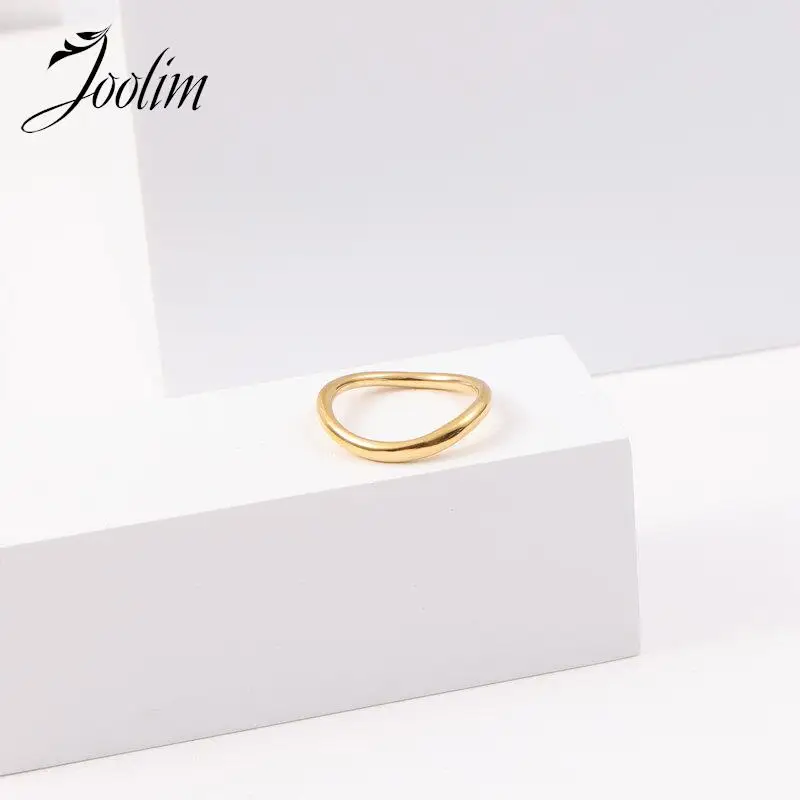 

Joolim Tarnish Free Jewelry High End Pvd Wholesale Minimalsit Curved Special Bend Stainless Steel Finger Ring for Women