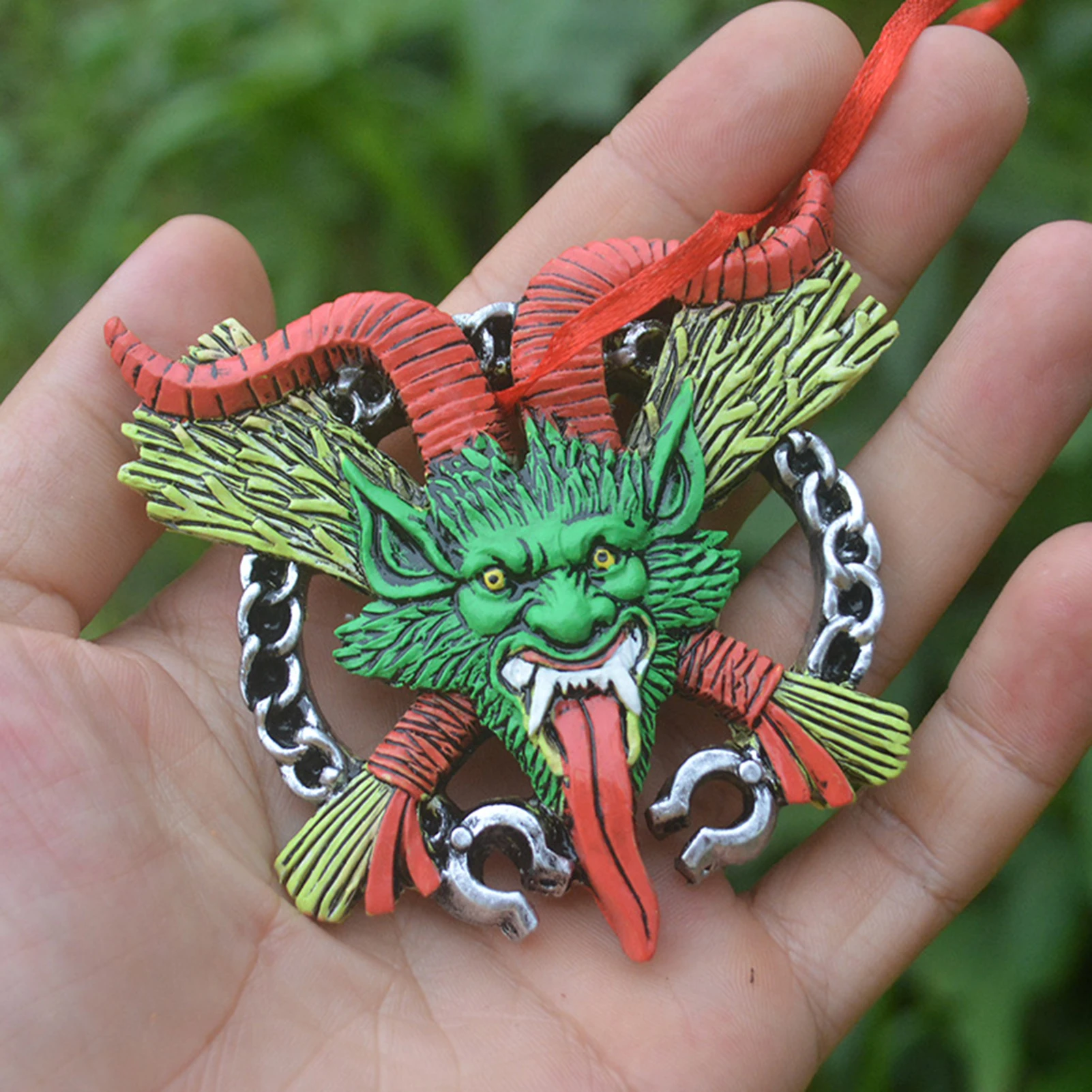 

2022 Halloween Decorations Evil Hanging Car Ornament Devil Horns Hanging Pendant Mini Scary Devil Resin Statue Tree Ornaments