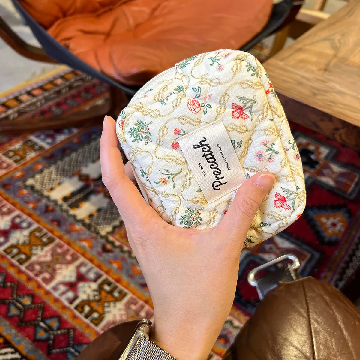 

Flower Pattern Letter Patch Decor Makeup Bag Portable Small Mini Cosmetic Bag Perfume Red Mouth Air Cushion Storage Bag