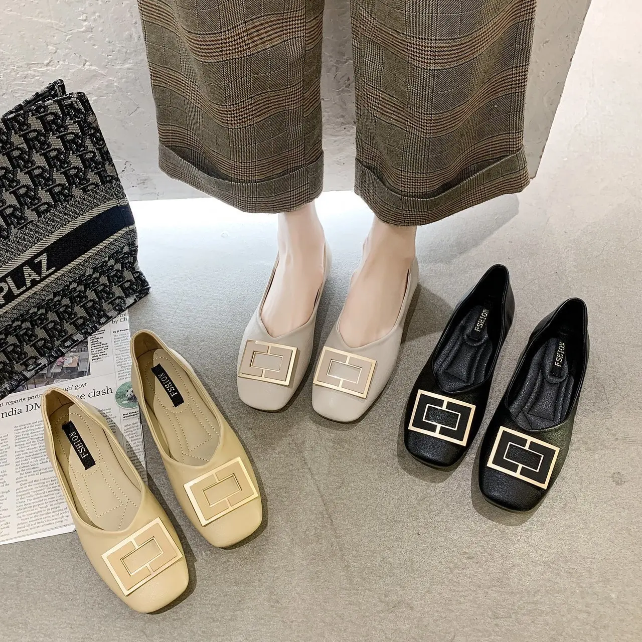 Women Pumps Low Heel Square Toe Fashion Big Buckle Leahter Flats Shoes Office Lady Slip on Female Ballet Flats Outdoor Footwear