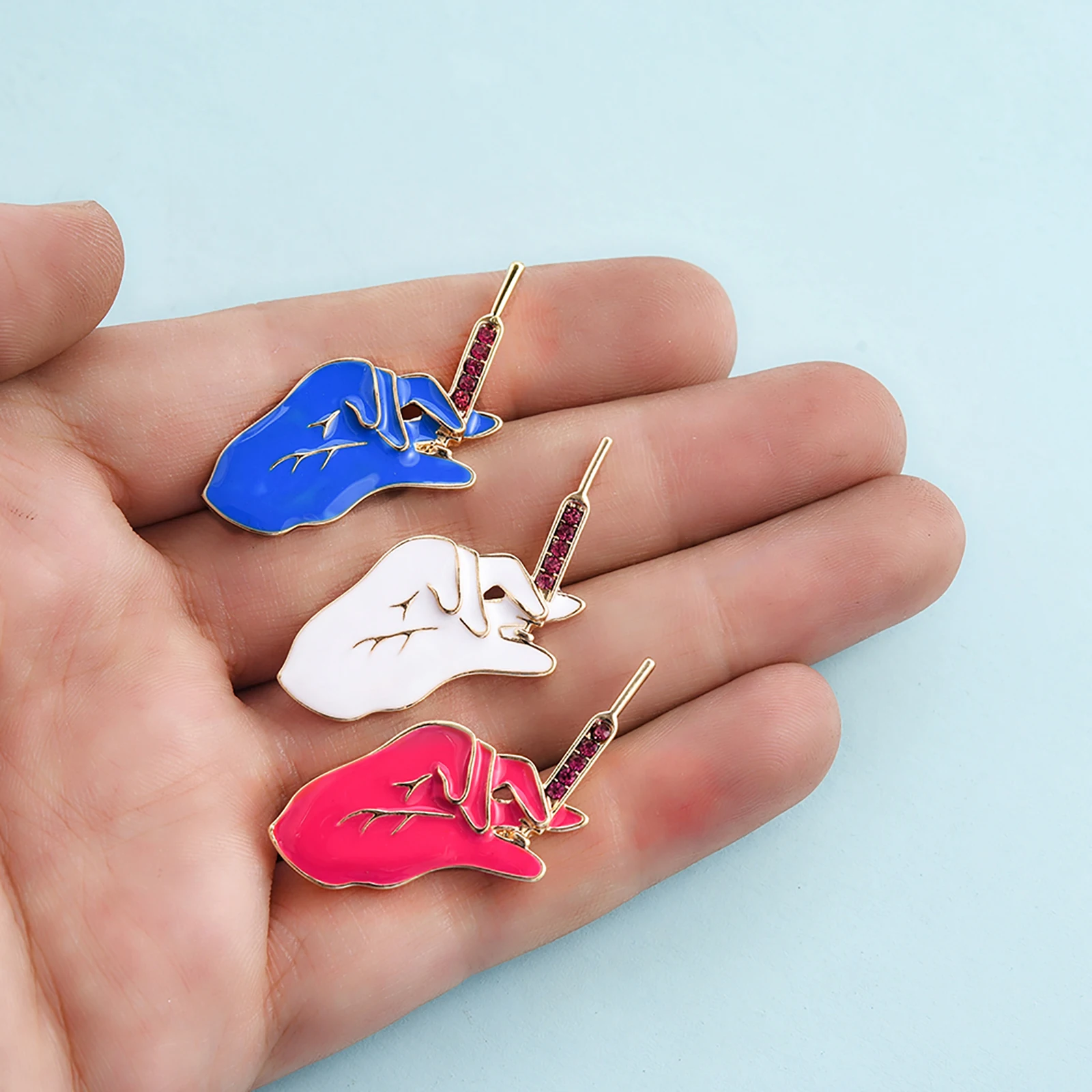 Simple White Enamel Lapel Medical Brooch Pin Syringe Glove Doctor Nurse Gift Backpack Hat Badge Accessories Jewelry