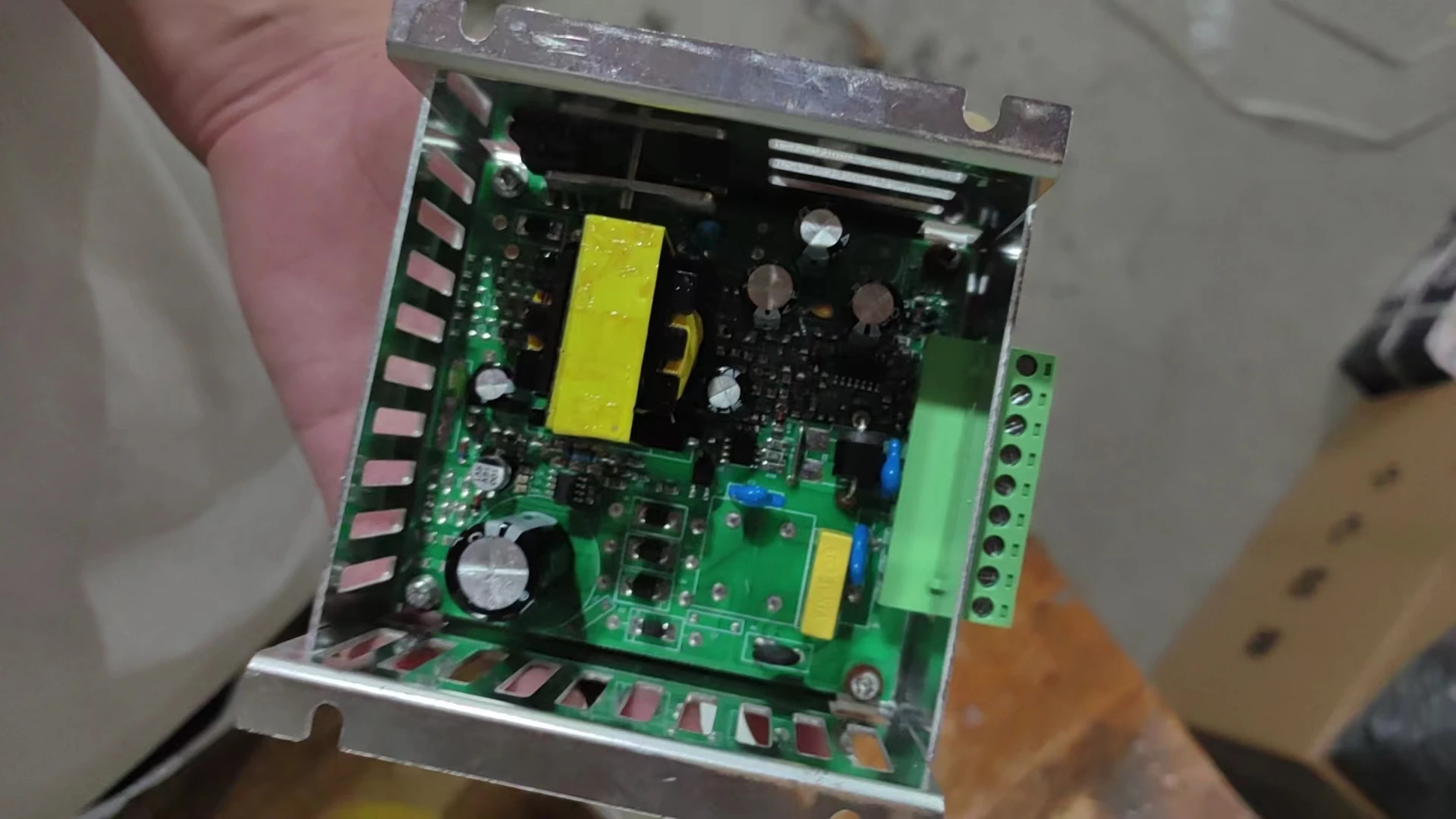 BC-5A 12V/24V Datakom высокоэффективное зарядное устройство 5А запасной дизельный