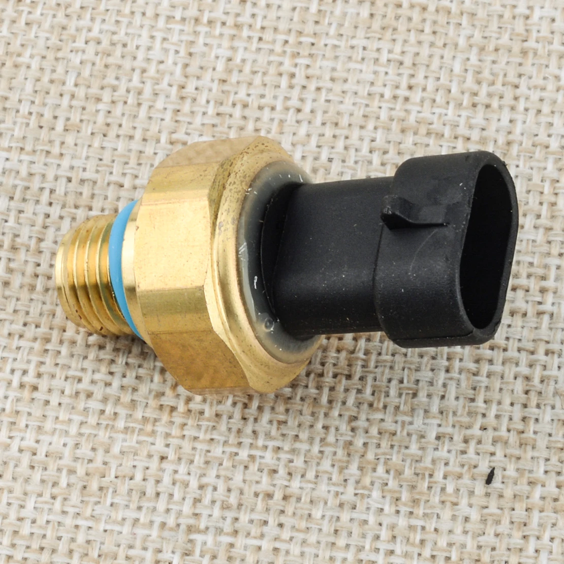 

Датчик давления масла подходит для Cummins N14 M11 ISX L10 Dodge Ram 2500 3500 Truck 53-33690 4921487 4921511 PS398 GEGT7610-444 PS407