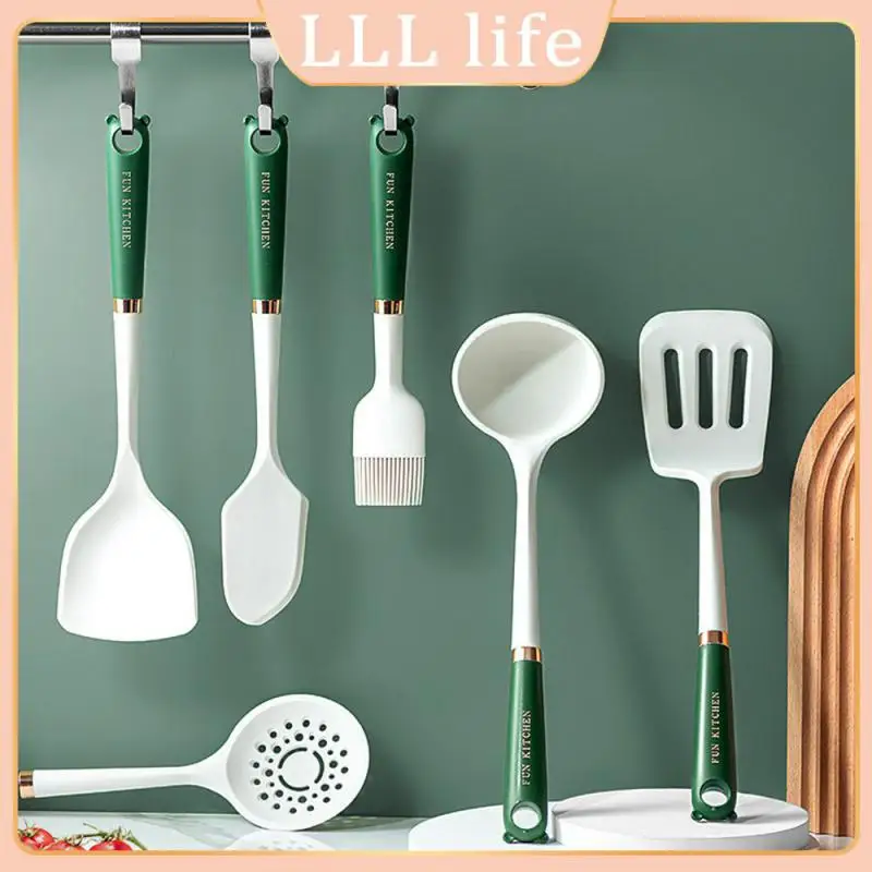 

Silicone Kitchenware Set Long Stemmed Soup Spoon Food Grade High Temperature Resistance Scraper Non-stick Cookware Leaky Spoon
