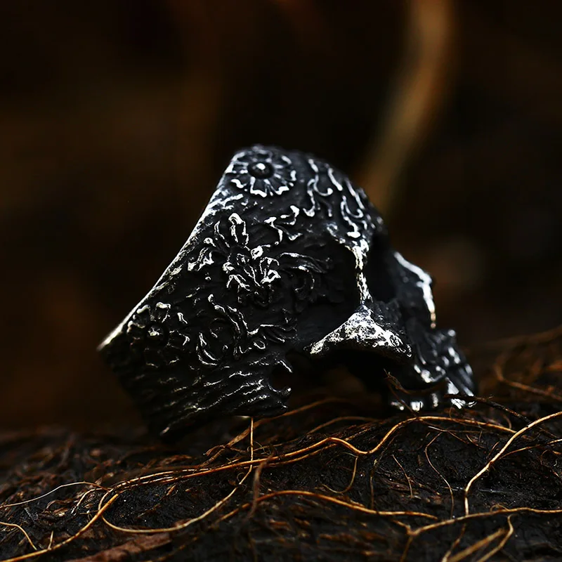 Фото 2017 new store  316L Stainless Steel ring top quality new Designed products Man's Vampire Skull Ring Fashion Jewelry BR8-149 №2