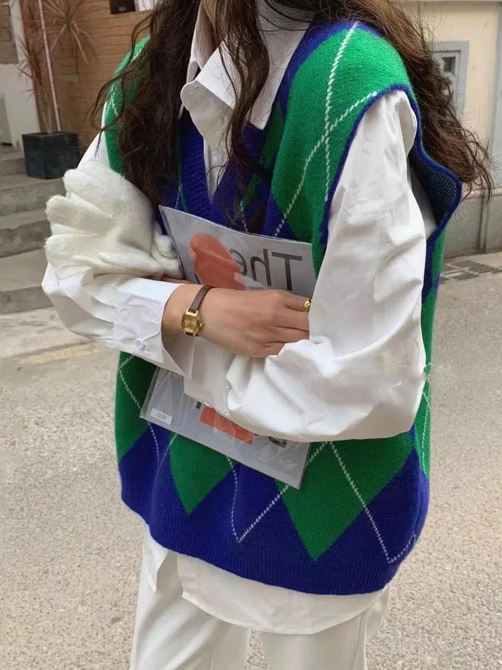 Свитер женский осенний вязаный в клетку с V-образным вырезом C-223 |