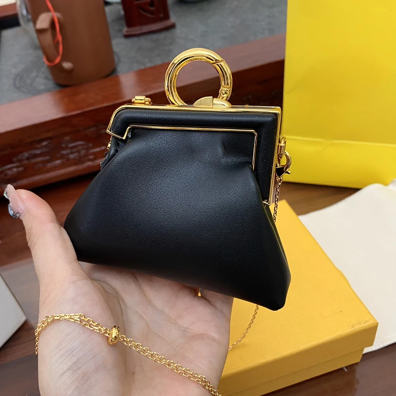 

Fashion luxury women's Zero wallet Mini Chain messenger bag 9cm black high quality leather designer bag