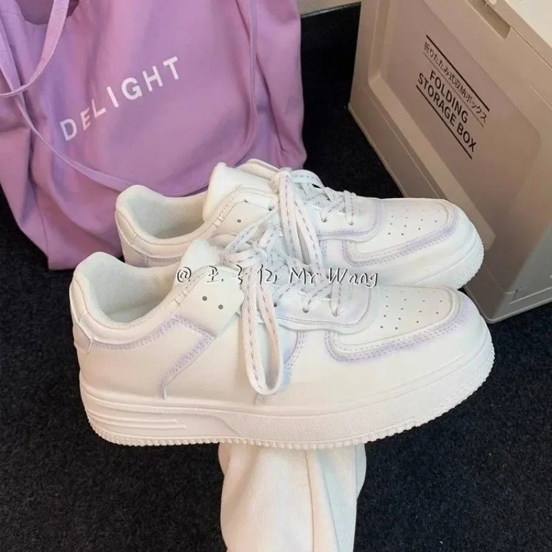 Женские нескользящие и дышащие кроссовки с вулканизированной подошвой