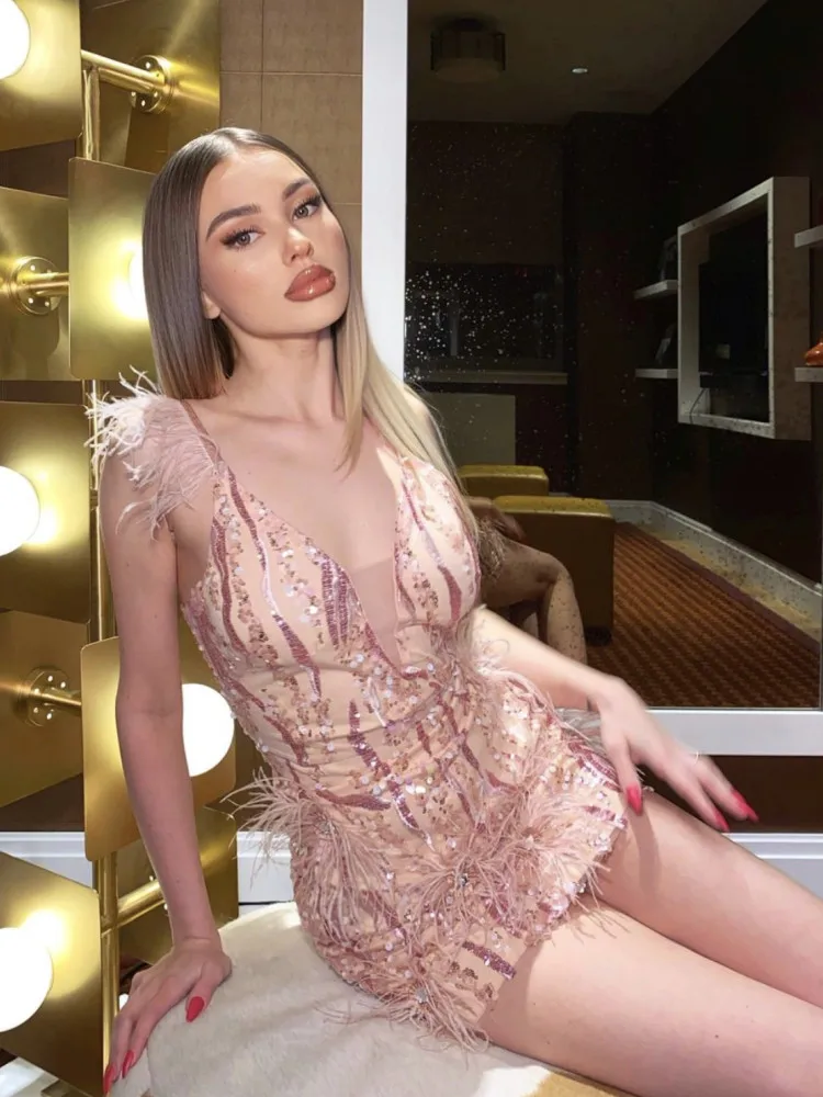 

Women Summer Luxury Sexy Sequins Sparkly Feather Pink Mini Bodycon Dress 2022 Elegant Evening Cocktail Club Party Dress