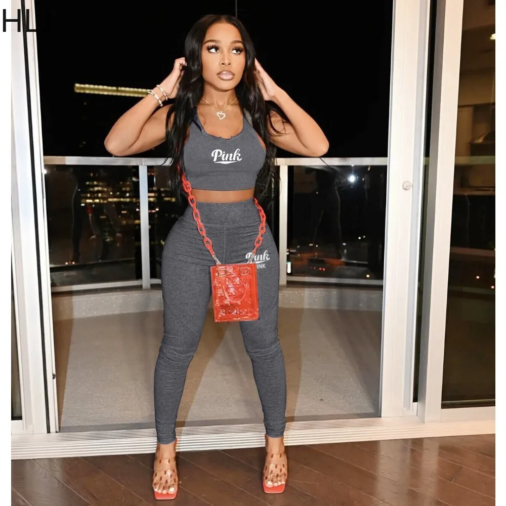 Рисунок 2 - Женский спортивный костюм HLJ