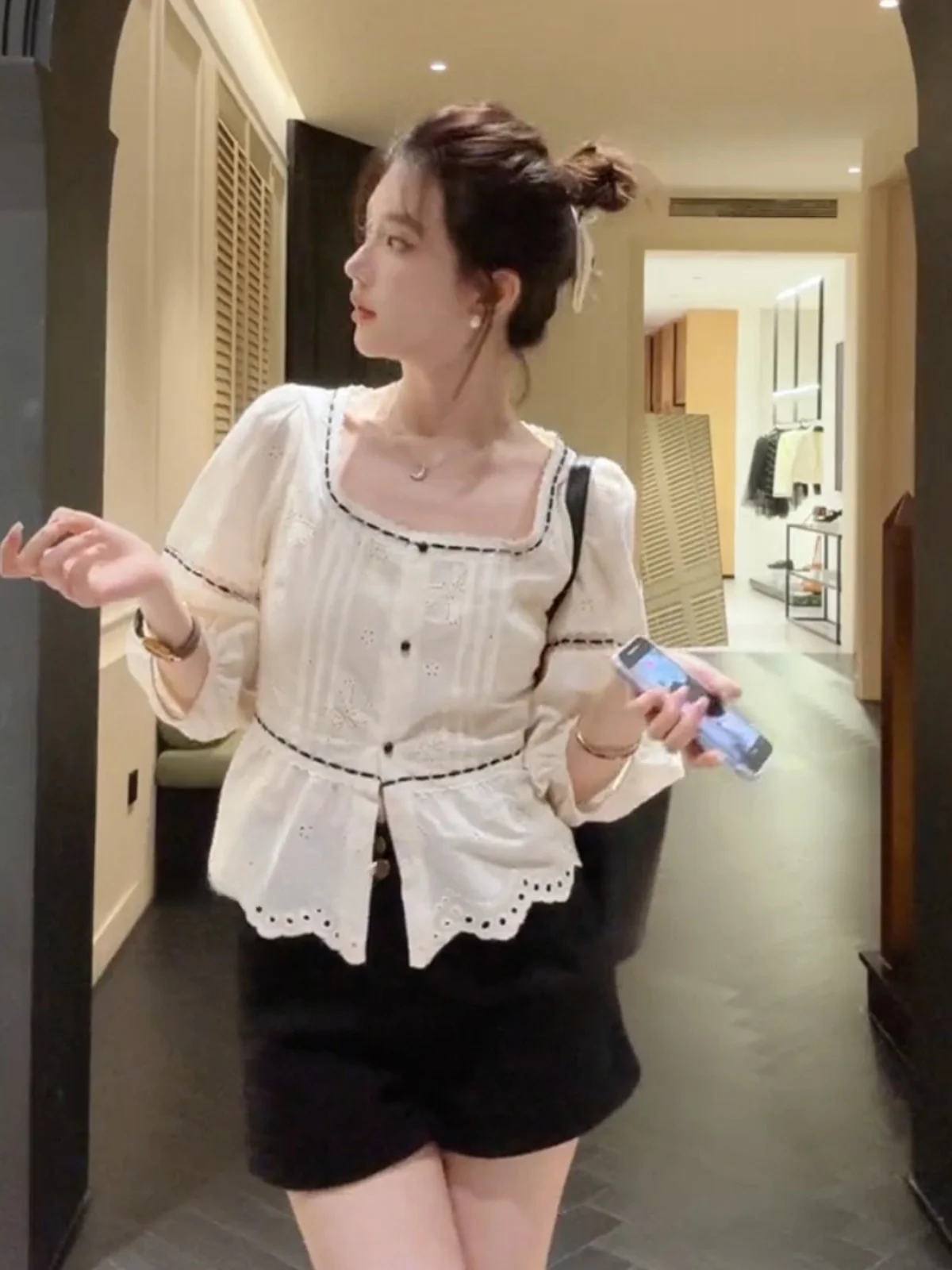 Женские рубашки с квадратным воротником во французском стиле новинка 2024 осень