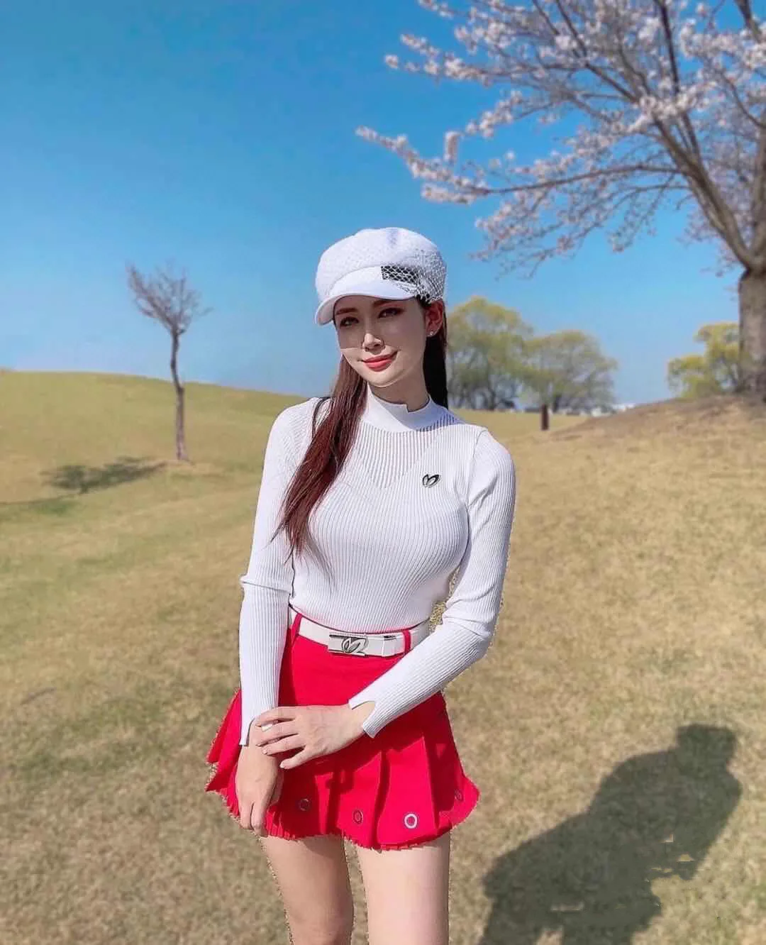 Autumn winter 2022 new golf long-sleeved sweater women's vertical stripe slim stretch collar hollow knit outdoor sports leisure