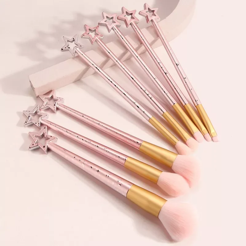 

NEW2023 8pcs Makeup Brushes Sets Christmas Kits For Cosmetic Foundation Powder Blush Eyeshadow Kabuki Make Up Brush Beauty Makeu