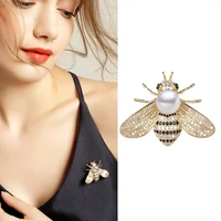 skeds fashion pearl bee crystal brooch pin women men enamel insect cute rhinestone brooches pins suit clothing accessories gift