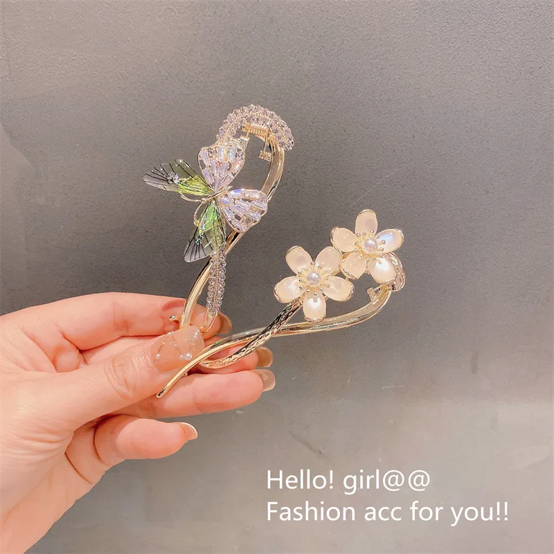 

Японский и корейский темперамент высококачественный циркон бабочка Твист зажим дизайн чувственный задняя головка жемчужный зажим для вол...