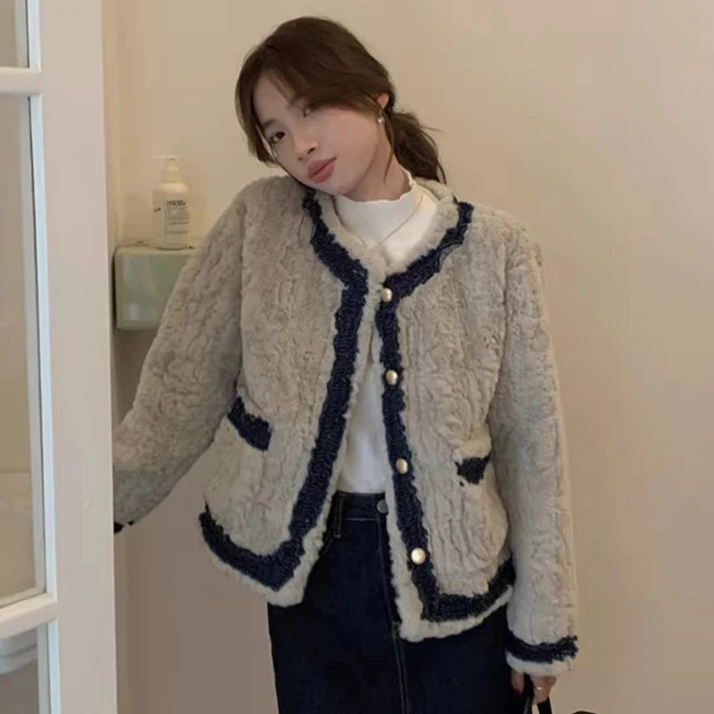 Рисунок 3 - Женское однобортное меховое пальто