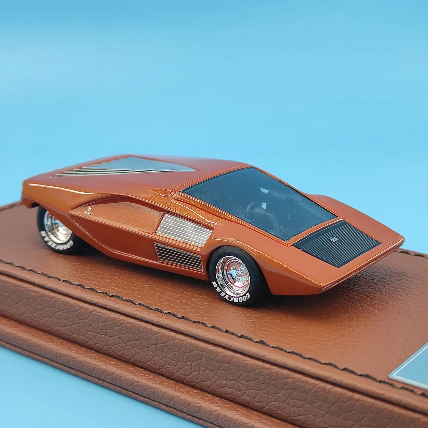 Фото Масштабная модель автомобиля Lancia Zero Concept 1970 года из смолы, масштаб 1:43, бренд ENGUP №4