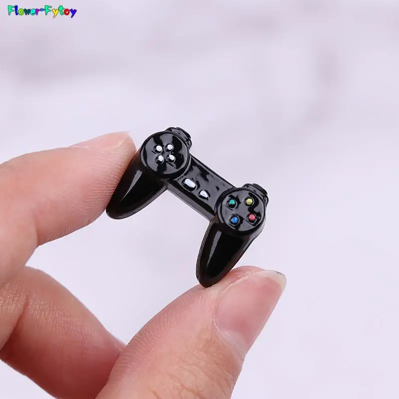 Рисунок 3 - Миниатюрная модель игрового контроллера