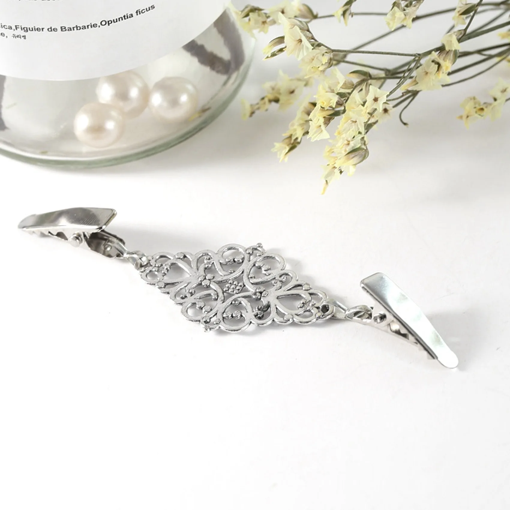 Женская Брошь в виде кардигана свитера блузки