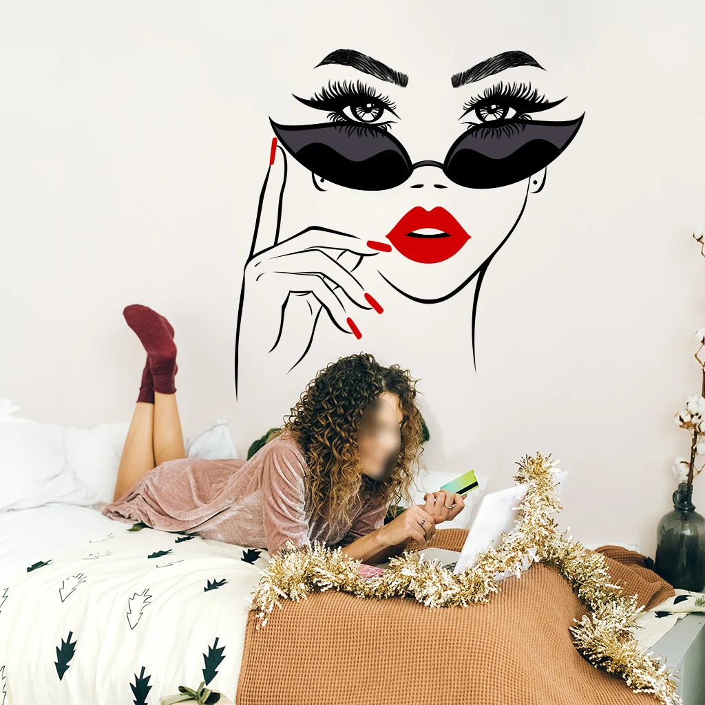 

Female Face Beauty Vinyl Wall Decal Beauty Studio Door Sticker Cosmetic Makeup Wall Art Sticker Mural Removable Salon Decoration