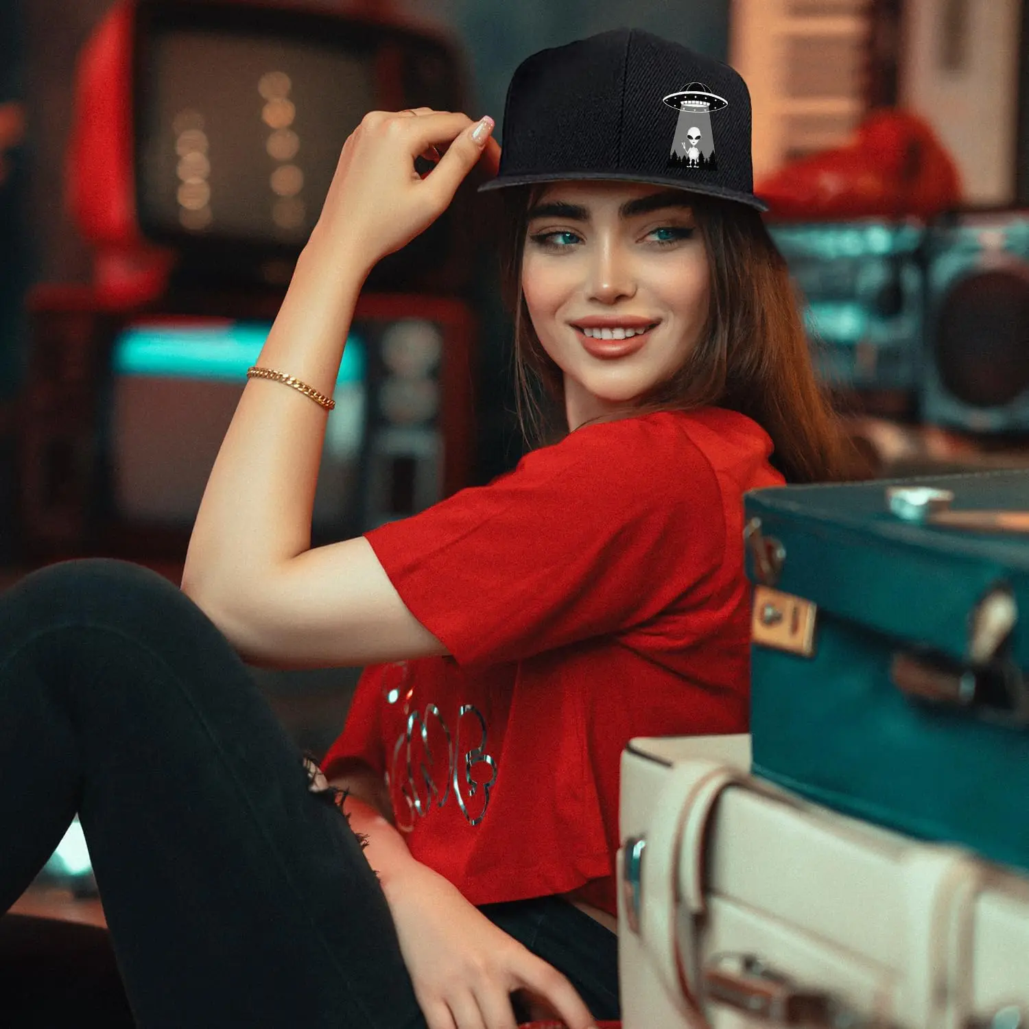 Фото Ufo Aliens Snapback Шляпы для мужчин Flat Bill Hat для мальчика Рюкзак Snap Бейсболка Черная №4