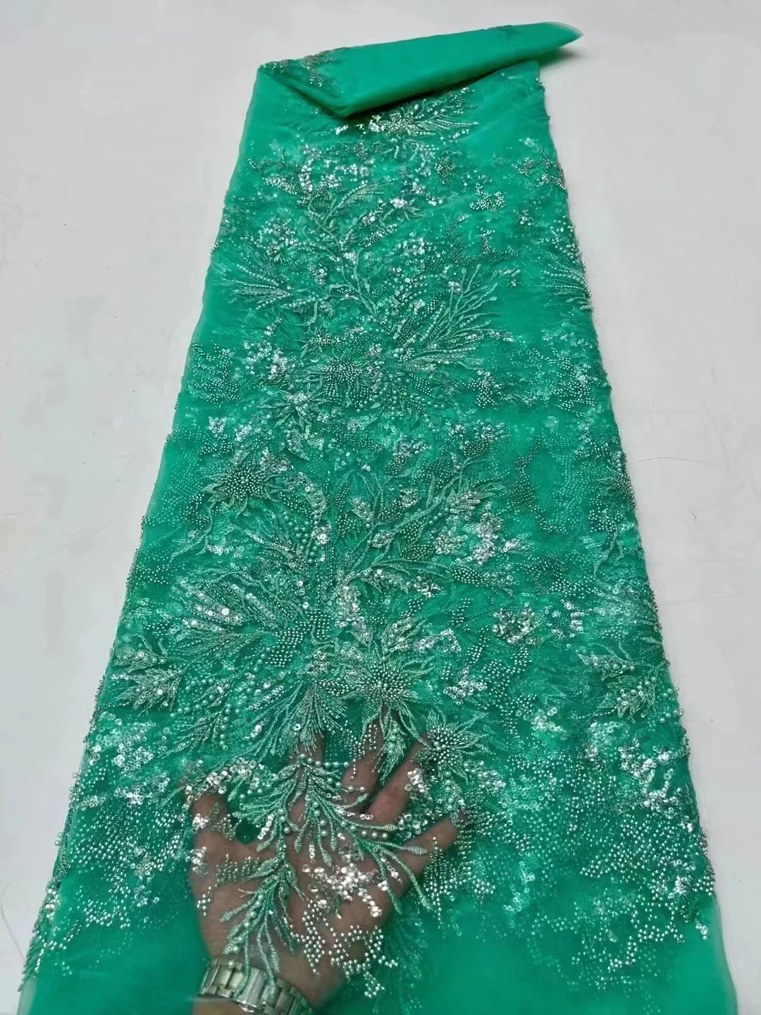 

Nigerian Sequin Fabrics Beaded Lace Fabric Embroidered Tulle Fabric African Lace Fabric For Wedding Party Dresses Sewing PL127-5