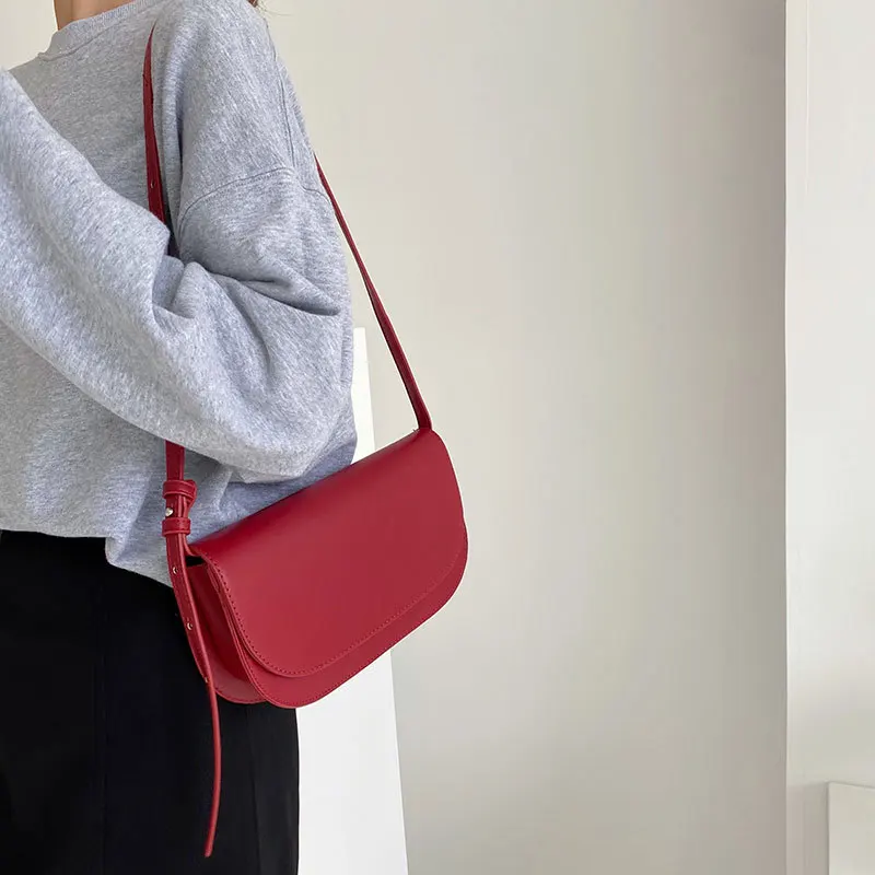 

New Simple Brand Casual Retro All-Match Foreign Style High-Quality Texture Women'S Shoulder Diagonal Saddle Small Square Bag