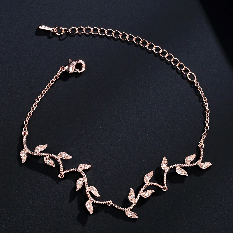 

2022 New Exquisite High Quality AAA Cubic Zircon Bracelet for Women Simple Personality Leaf Bangles Wedding Party Jewelry Gifts