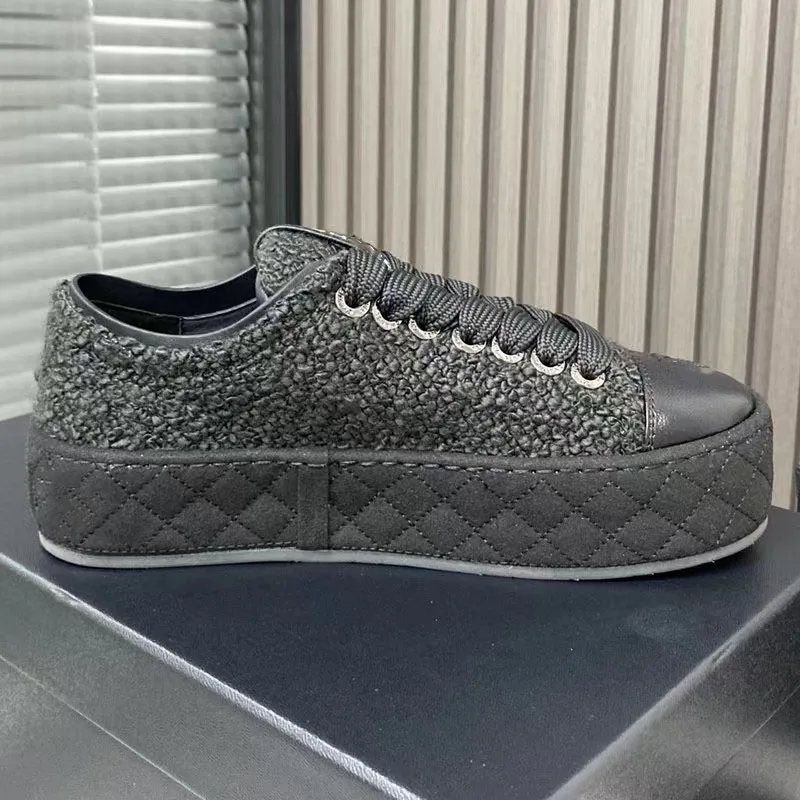 

Luxury Brand Sport Shoes For Women Designer Women Running Shoes Casual Fashion Ladies Sneakers Best Quality Real Leather