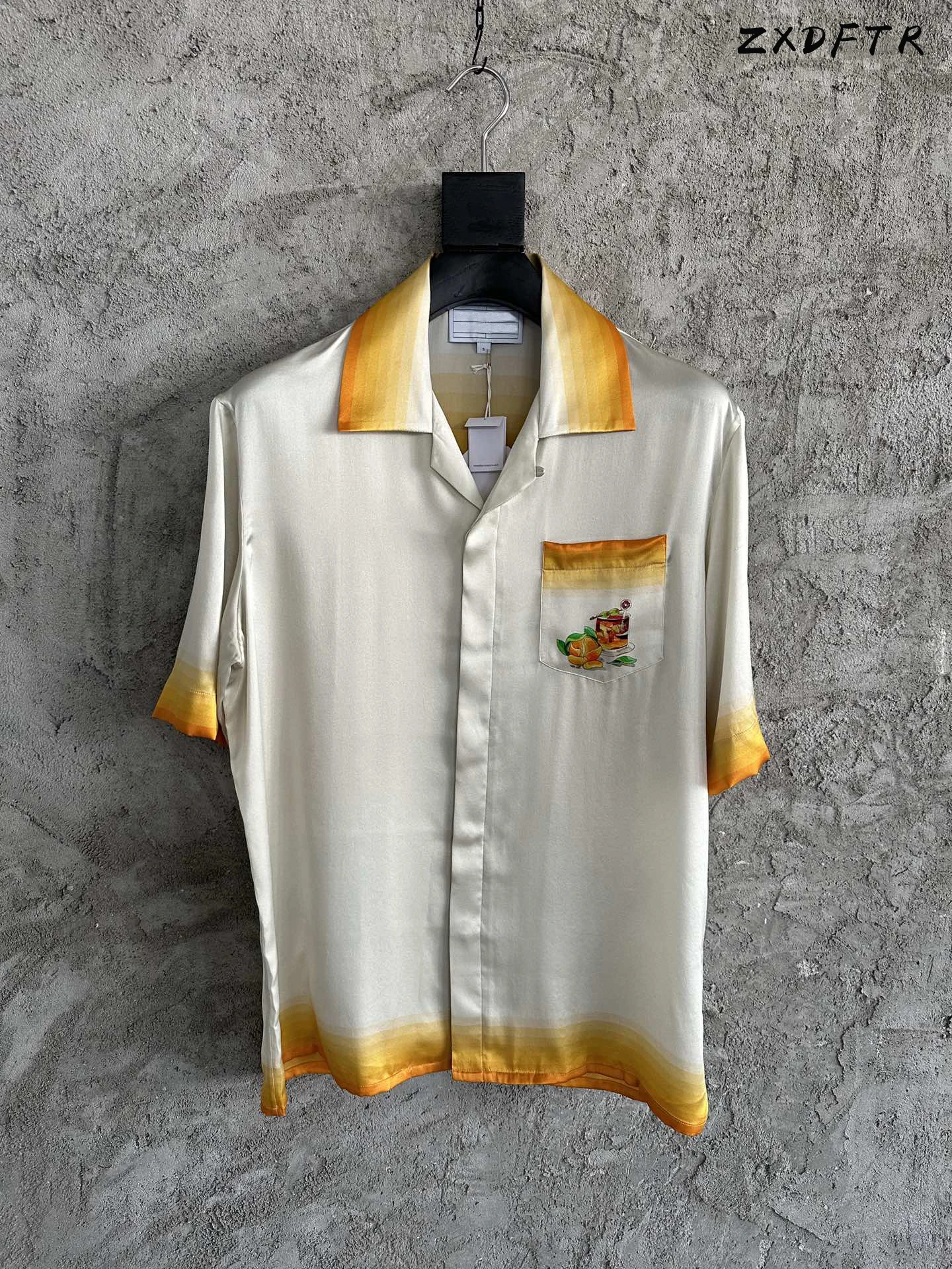

ZXDFTR 2023SS Summer Men Porthole Pattern Silk Short Sleeved Shirt