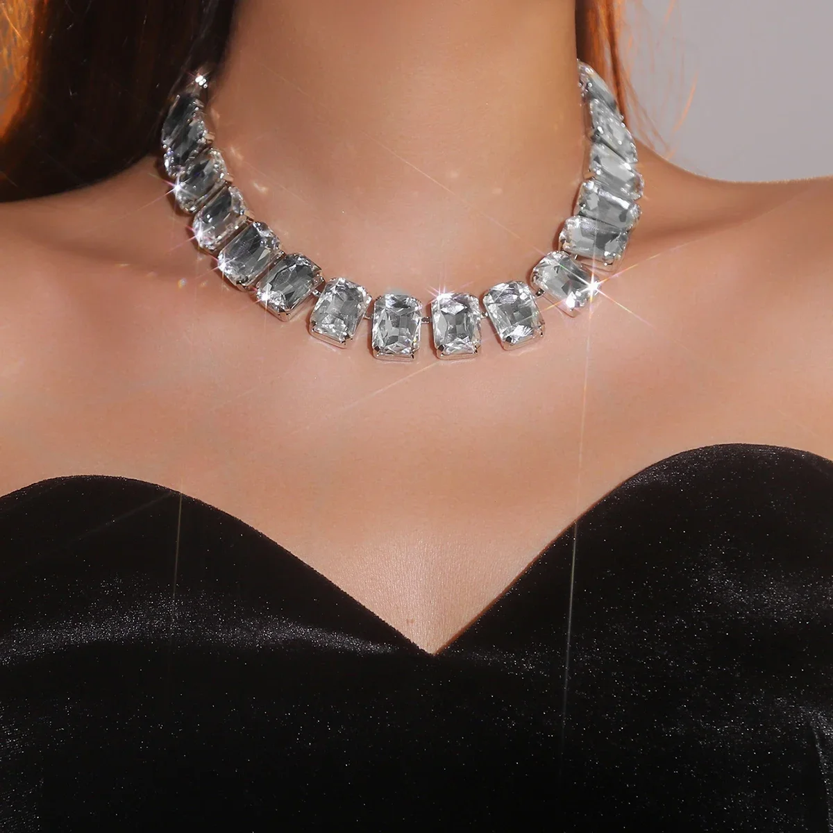 Ожерелье-колье с кристаллами и стразами для женщин изумрудное массивное