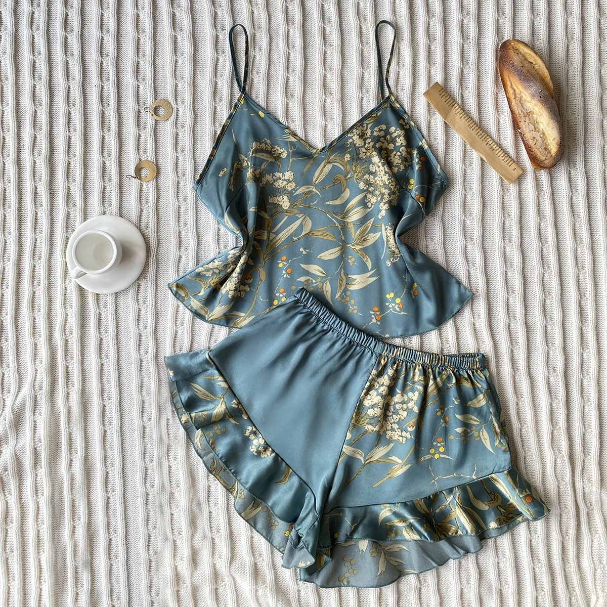 

2PCS Print Pajamas Suit Summer Satin Women Home Clothes Sexy Sleeveless Cami&Shorts Sleep Set V-Neck Intimate Lingerie