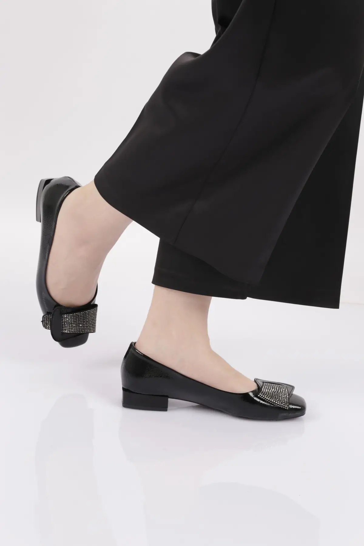 

Women Flats Shoes Pm-K--Y Silver Stone Buckled Fashion Flats For Ladies Casual Shoes Elegant Flat Summer Footwear