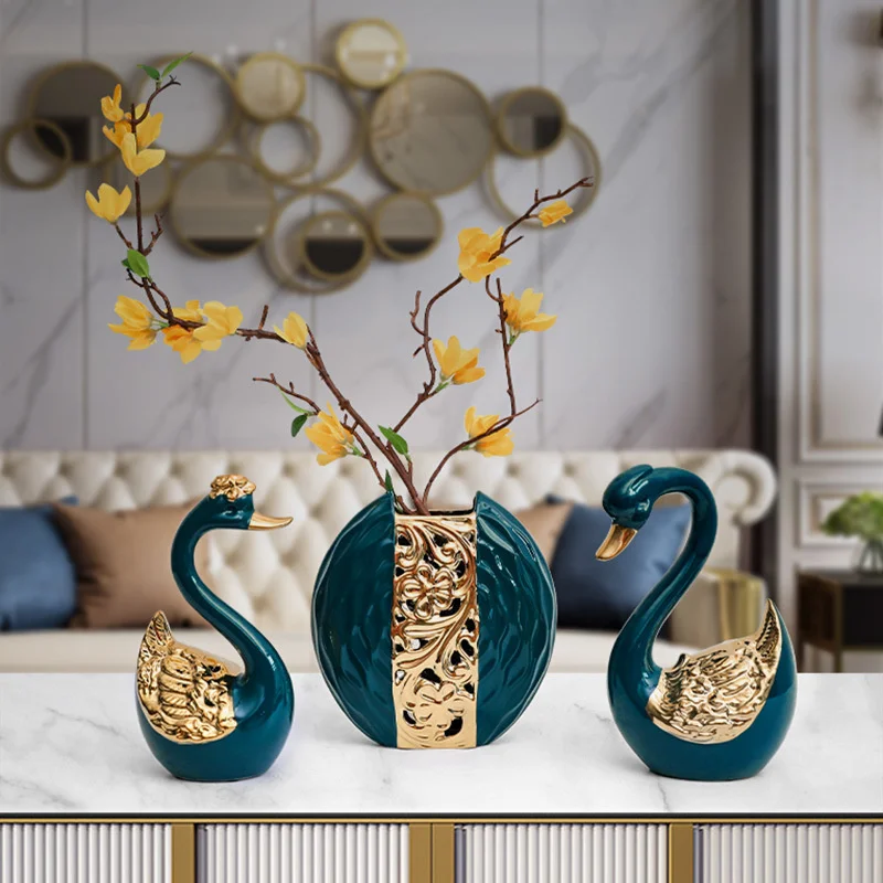

Creative Nordic wine cabinet decoration golden feather Swan decoration high-grade ceramic porch cabinet home modern light luxury