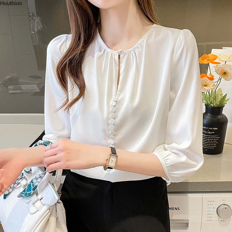 

Женская шифоновая блузка с рукавом 3/4 и круглым вырезом