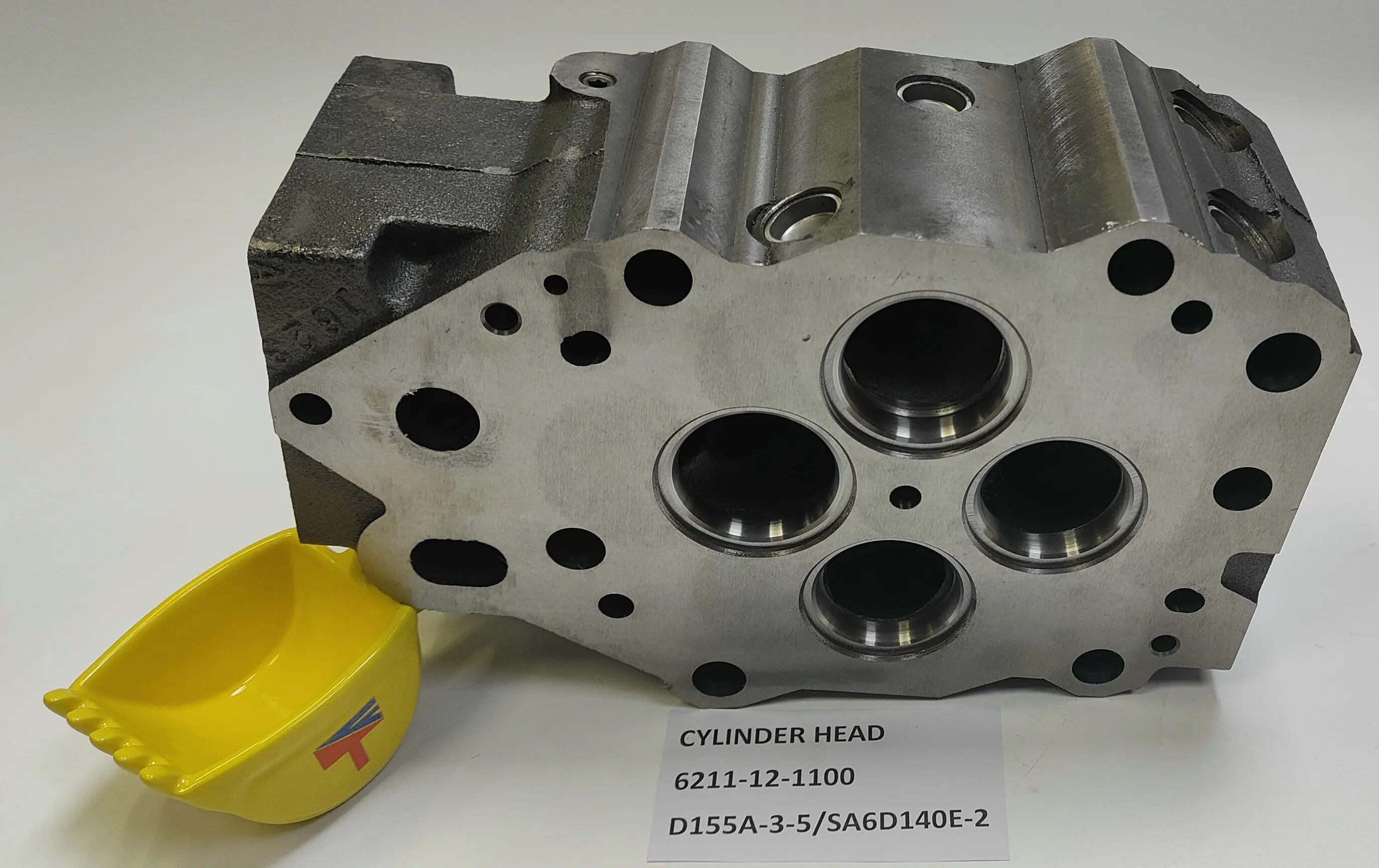 Головка блока цилиндров двигателя 6211-12-1100 для BUILDOZER D155A-3 ENGINE S6D140