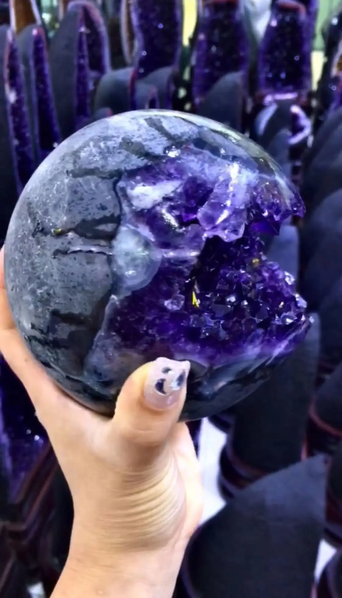 Рисунок 5 - Уругвайский Аметист улыбки