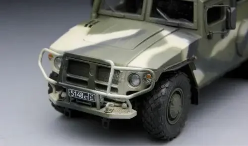 Модель Meng 1/35 VS-003 Высокомобильный автомобиль ГАЗ- 233014 STS Tiger