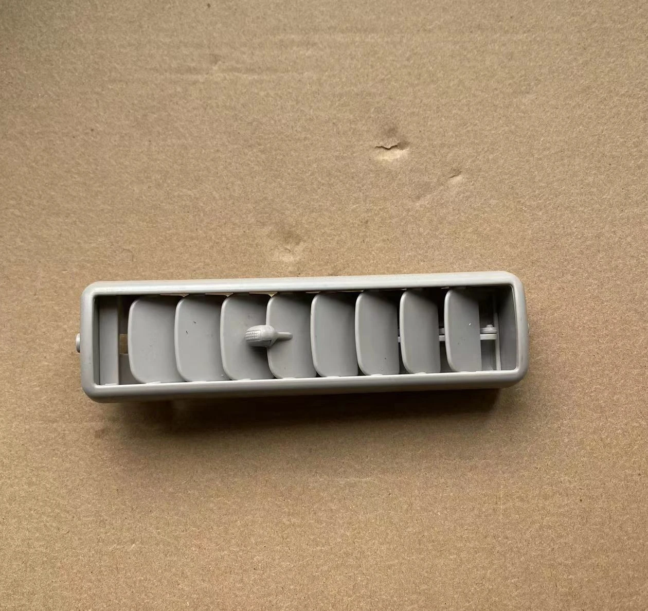 

1 шт. для Mitsubishi Pajero Sport Grandis Pajero V93 V97, розетка для кондиционера на крыше, жалюзи, крышка для внутреннего потолочного светильника