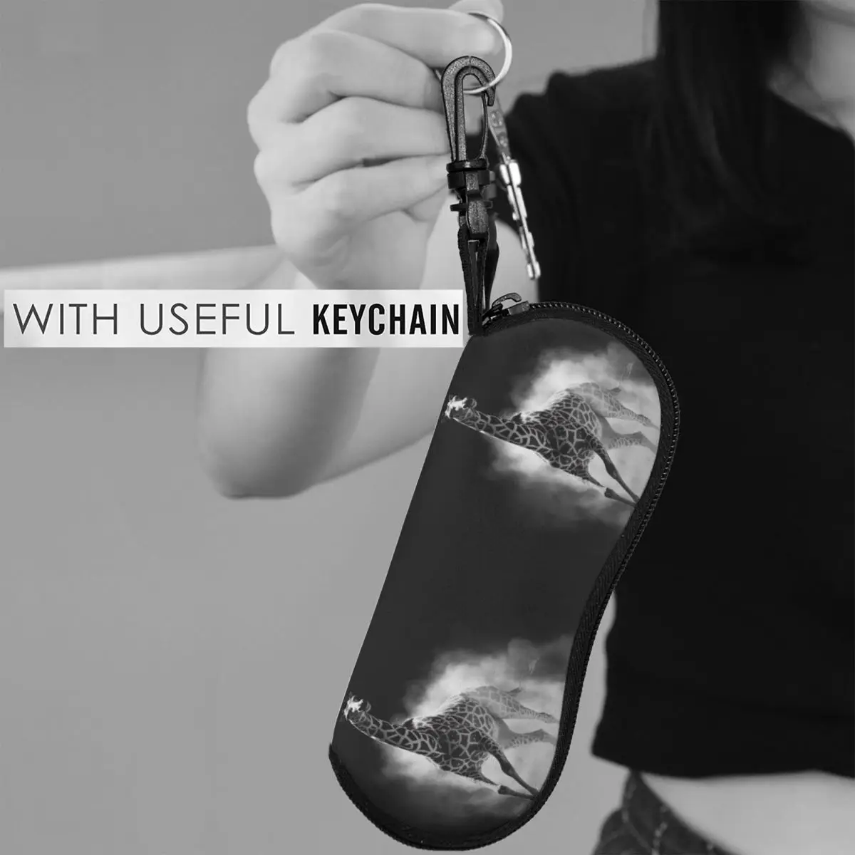 

Giraffe Horizontal Glasses Case Light Sketch Men Women Key Chain Sunglasses Pouch Retro Daily Eyeglasses Storage