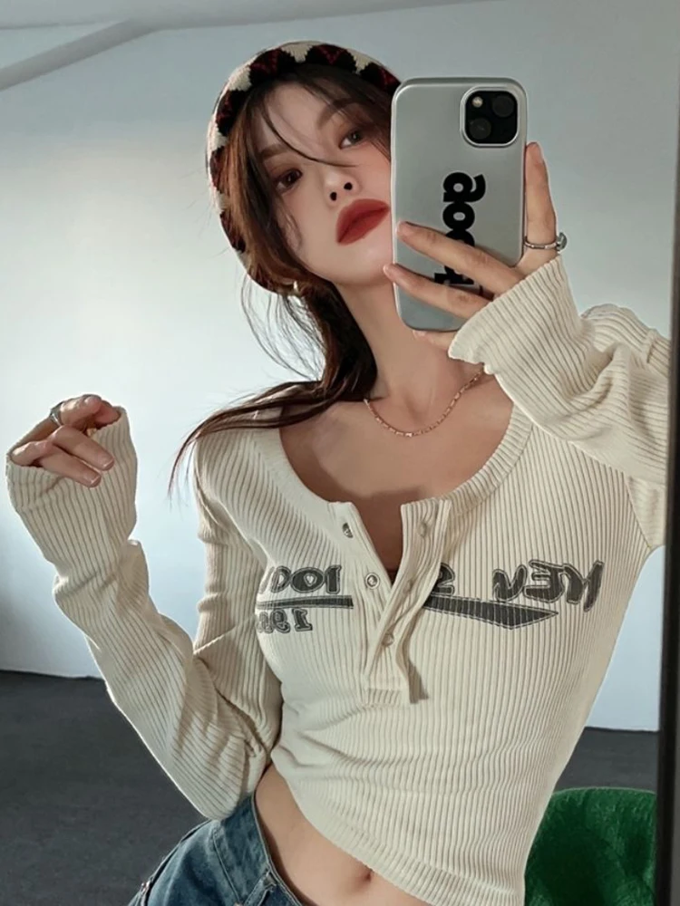 

Harajuku Retro Graffiti Print Elastic T Shirt Women Sexy Slim Crop Top Ribbed Long Sleeve Y2K Tops Grunge Tee Korean Clothing