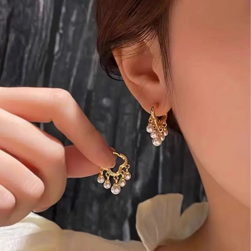 Рисунок 2 - Женские серьги-кольца из серебра 925 пробы