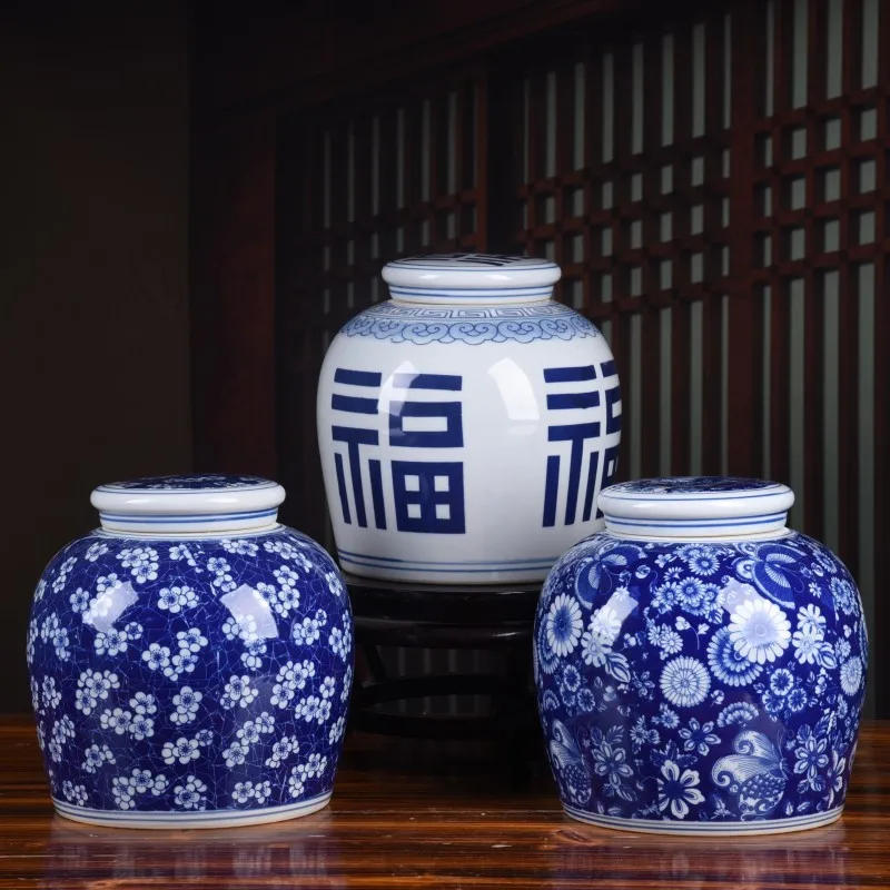 

Chinese Character Plum Blossom Ceramic Storage Jar Retro Blue and White Porcelain Jar Sealed Tea Caddy Crafts Living Room Decor