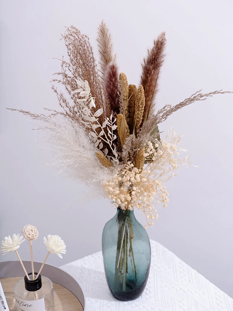 

Dried Pampas Grass Babys Breath Bouquets,Home Decoration Rabbit Tail Dried Flower Living Room Decor Wedding Flower Arrangements